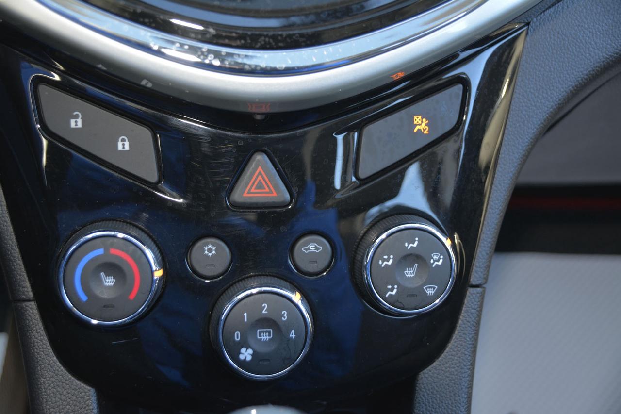 2017 Chevrolet Sonic LT Photo