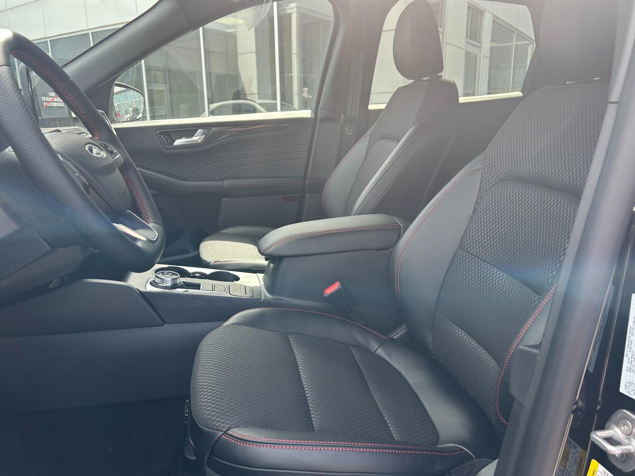 2025 Ford Escape ST-Line 4dr All-Wheel Drive Photo