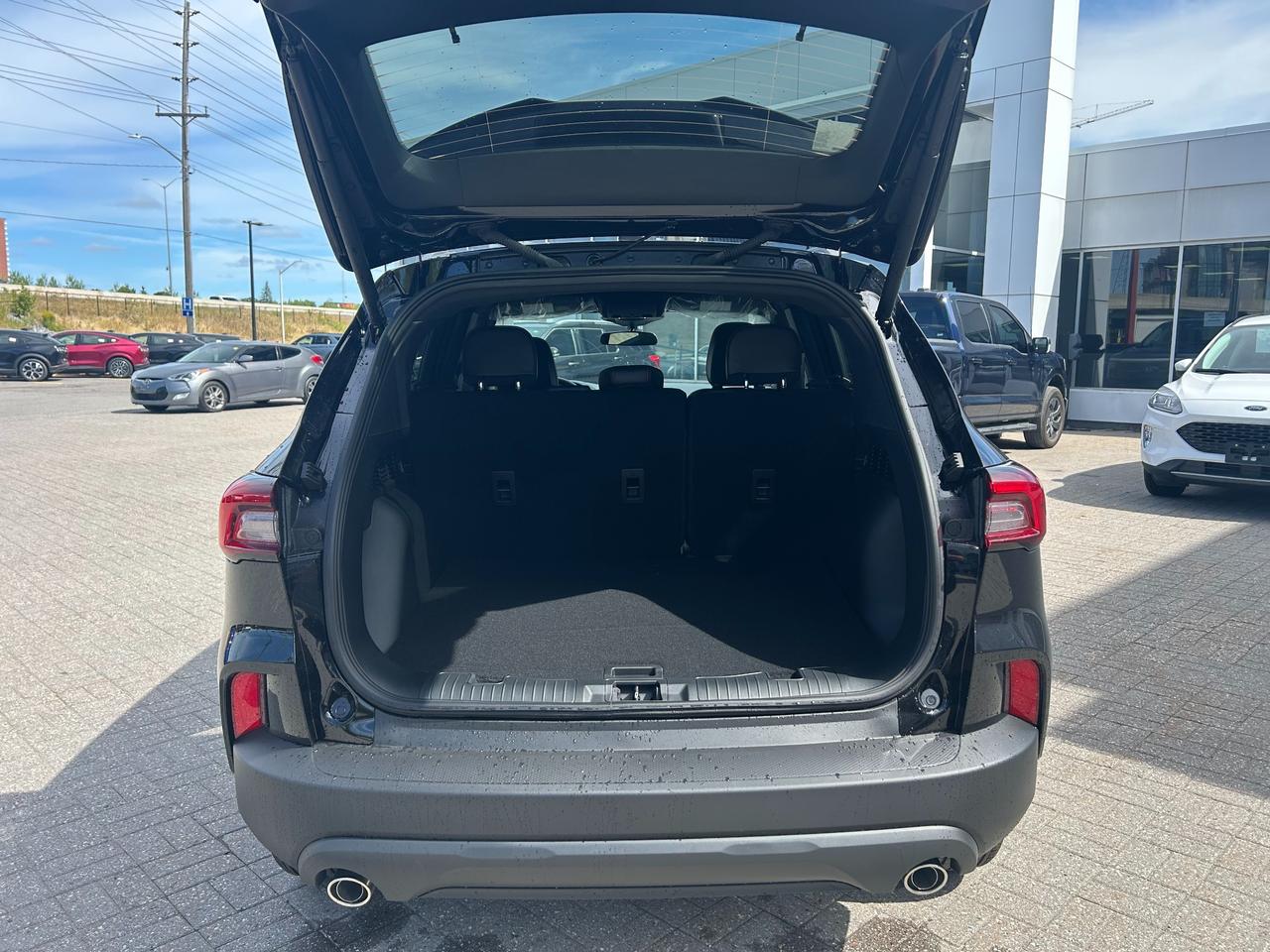 2025 Ford Escape ST-Line 4dr All-Wheel Drive Photo