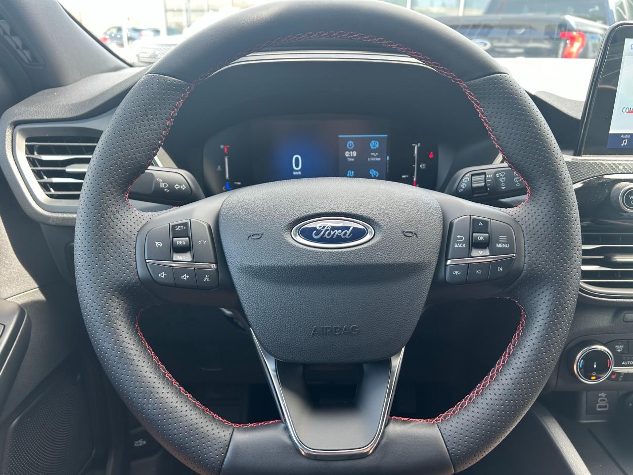 2025 Ford Escape ST-Line 4dr All-Wheel Drive Photo