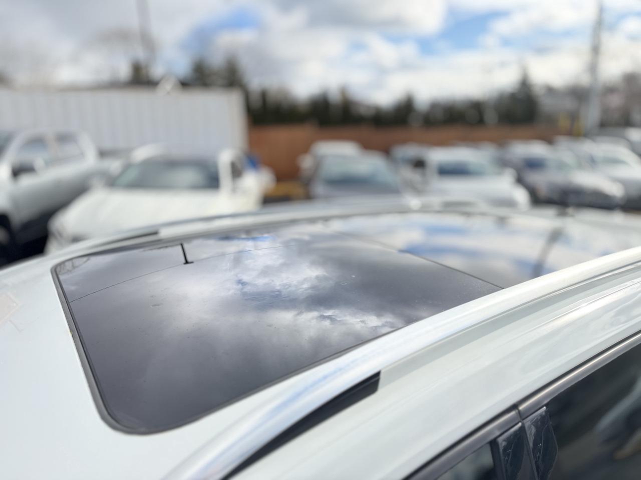 2017 Volkswagen Golf Alltrack AWD   Loaded   Mint Condition Photo