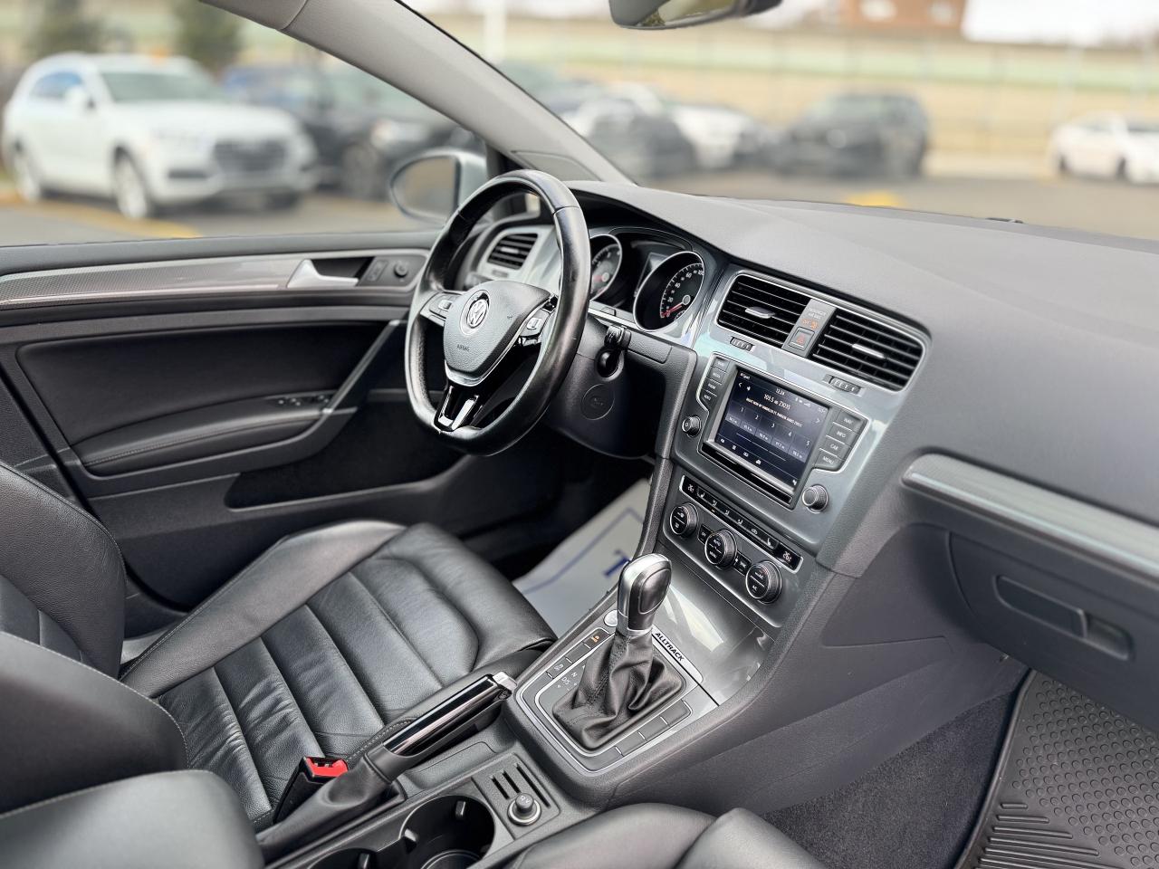 2017 Volkswagen Golf Alltrack AWD   Loaded   Mint Condition Photo