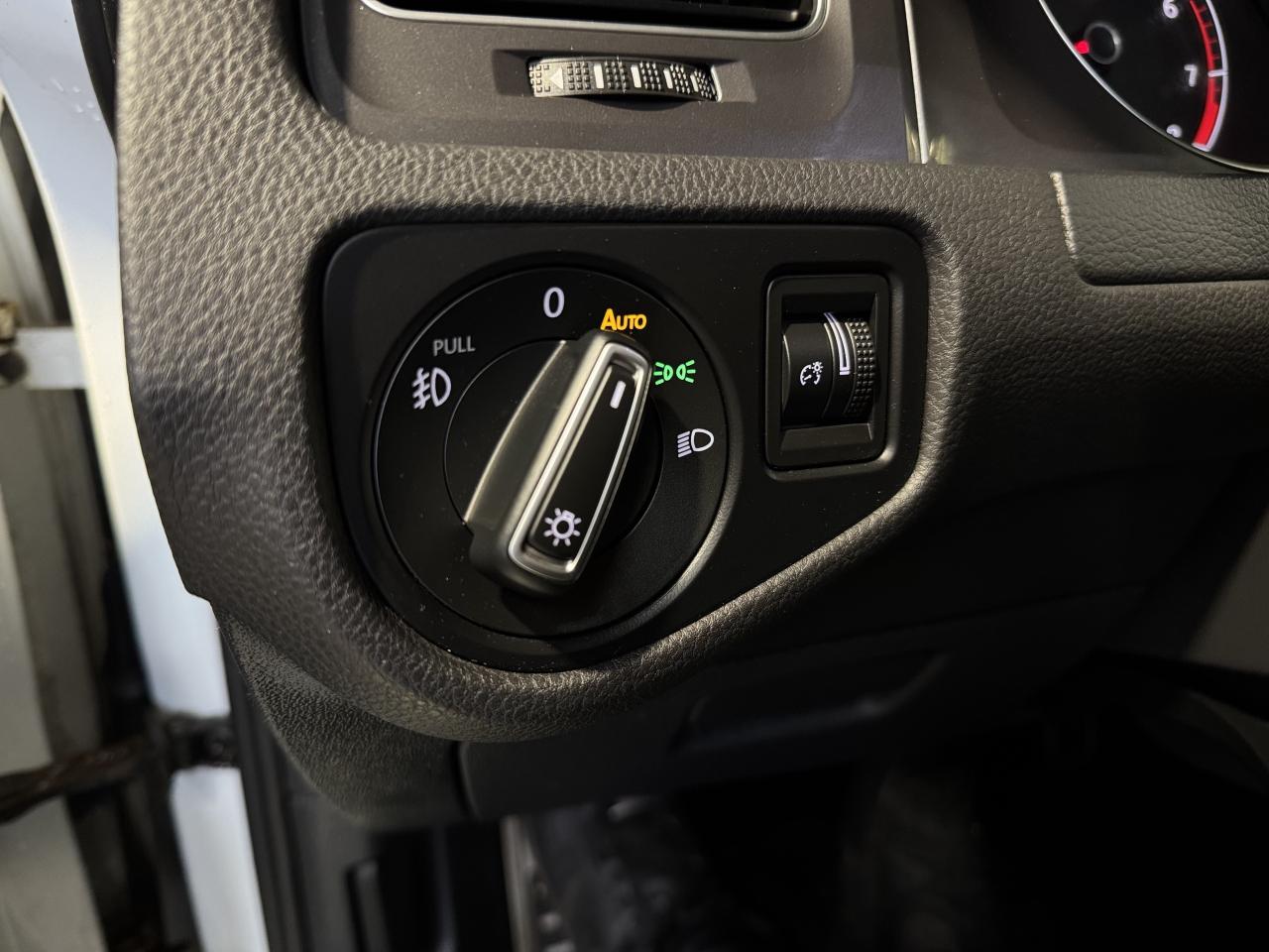 2017 Volkswagen Golf Alltrack AWD   Loaded   Mint Condition Photo