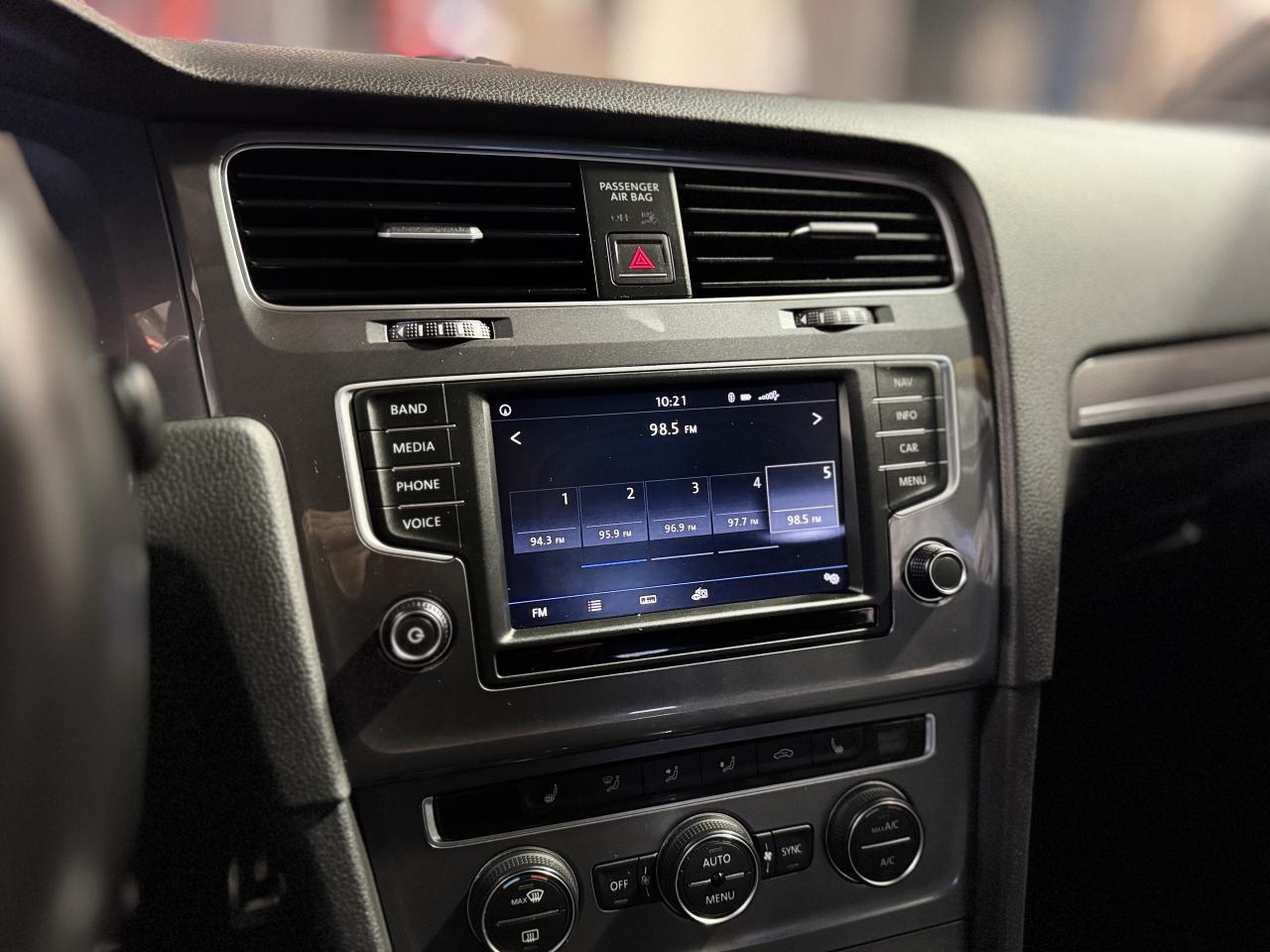 2017 Volkswagen Golf Alltrack AWD   Loaded   Mint Condition Photo