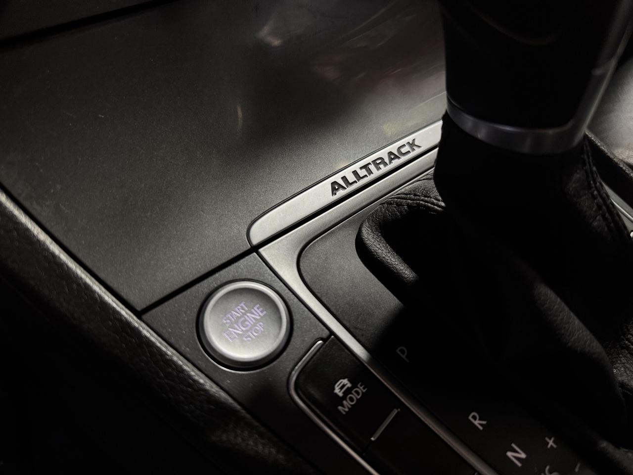 2017 Volkswagen Golf Alltrack AWD   Loaded   Mint Condition Photo