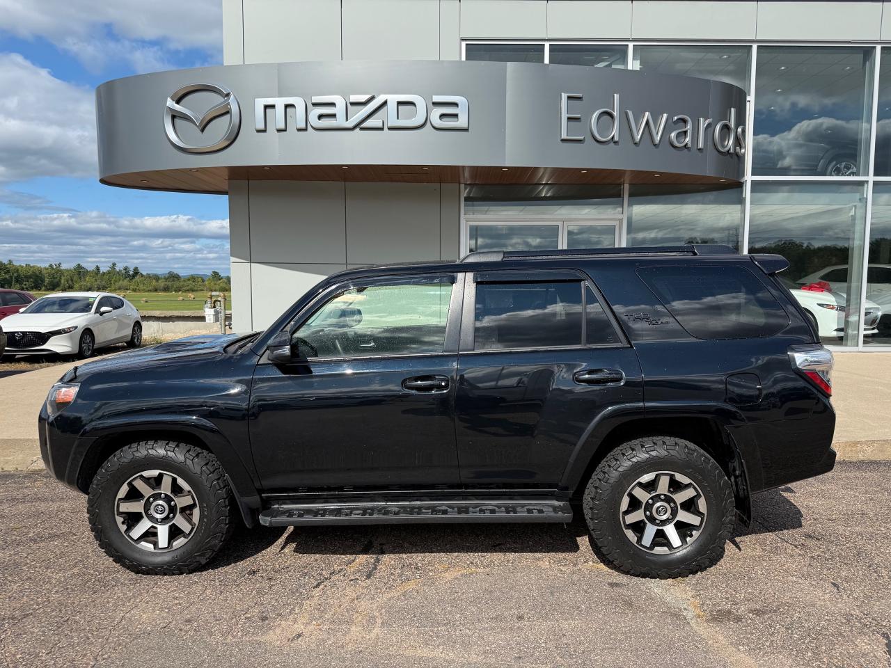 2021 Toyota 4Runner Base 4dr 4x4 Photo0