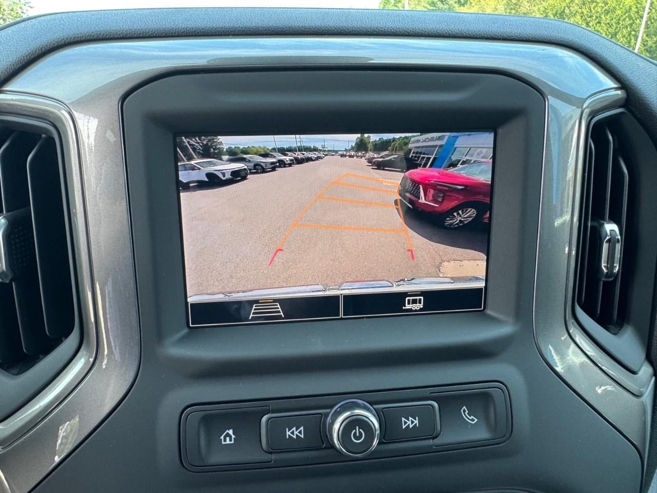 2026 GMC Sierra 1500 Double Cab Standard Box 4-Wheel Drive Pro Photo