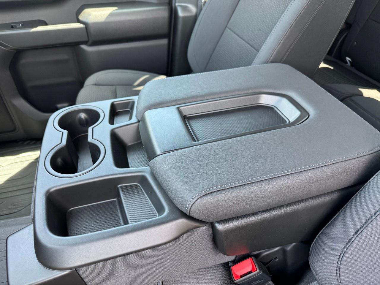 2026 GMC Sierra 1500 Double Cab Standard Box 4-Wheel Drive Pro Photo