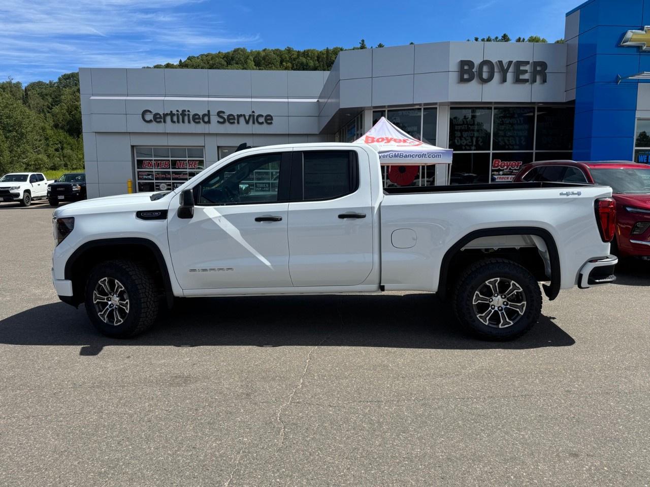 2026 GMC Sierra 1500 Double Cab Standard Box 4-Wheel Drive Pro Photo