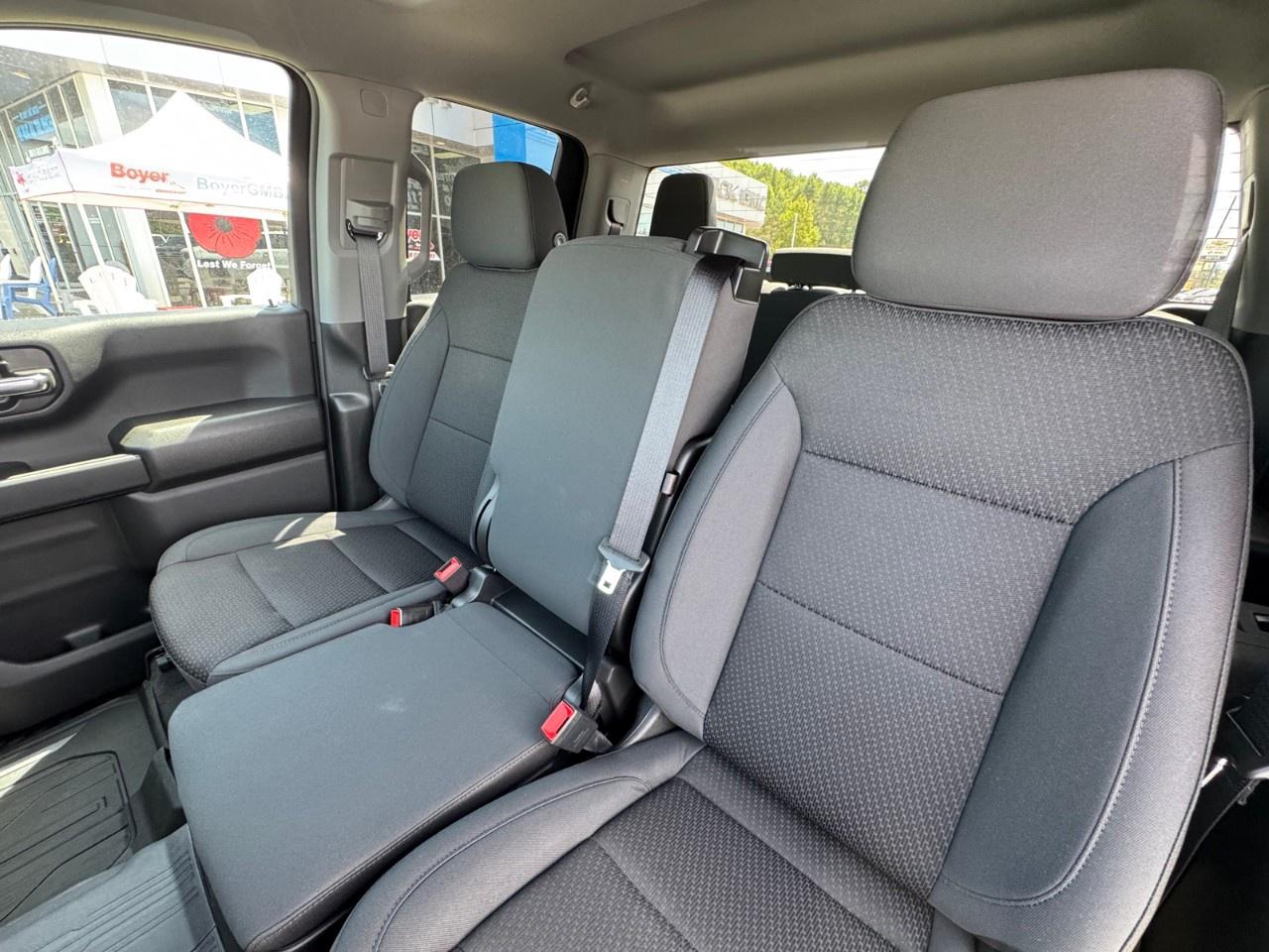 2026 GMC Sierra 1500 Double Cab Standard Box 4-Wheel Drive Pro Photo