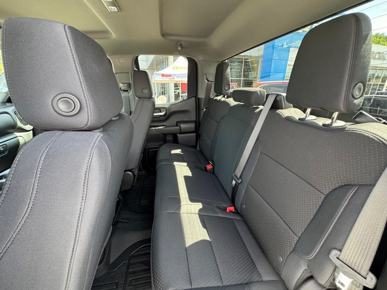 2026 GMC Sierra 1500 Double Cab Standard Box 4-Wheel Drive Pro Photo