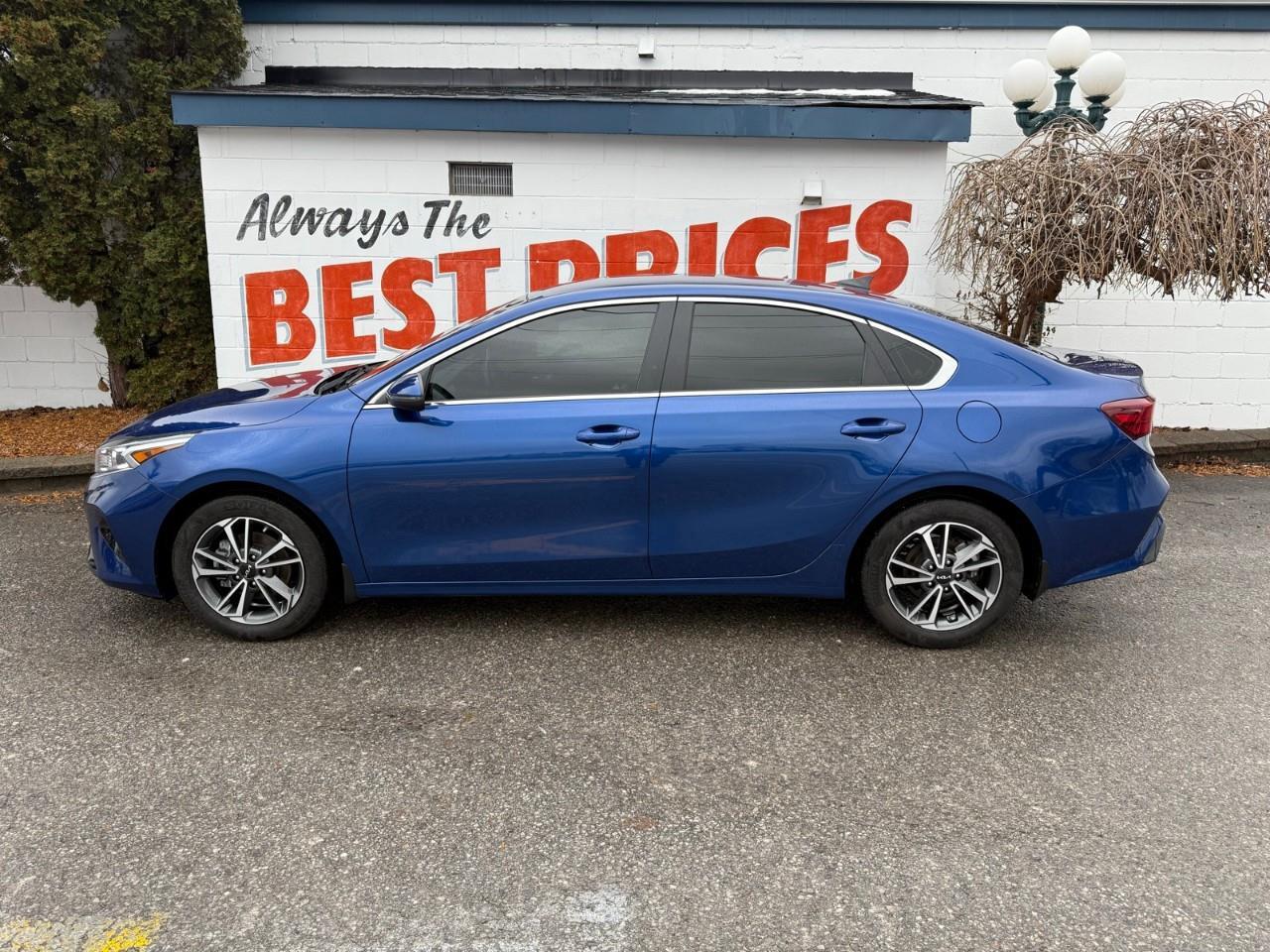 2022 Kia Forte EX 4dr Sedan Photo