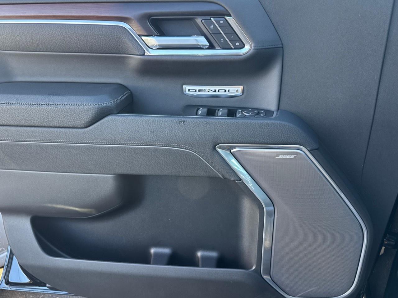 2026 GMC Sierra 1500 Crew Cab Short Box 4-Wheel Drive Denali Photo