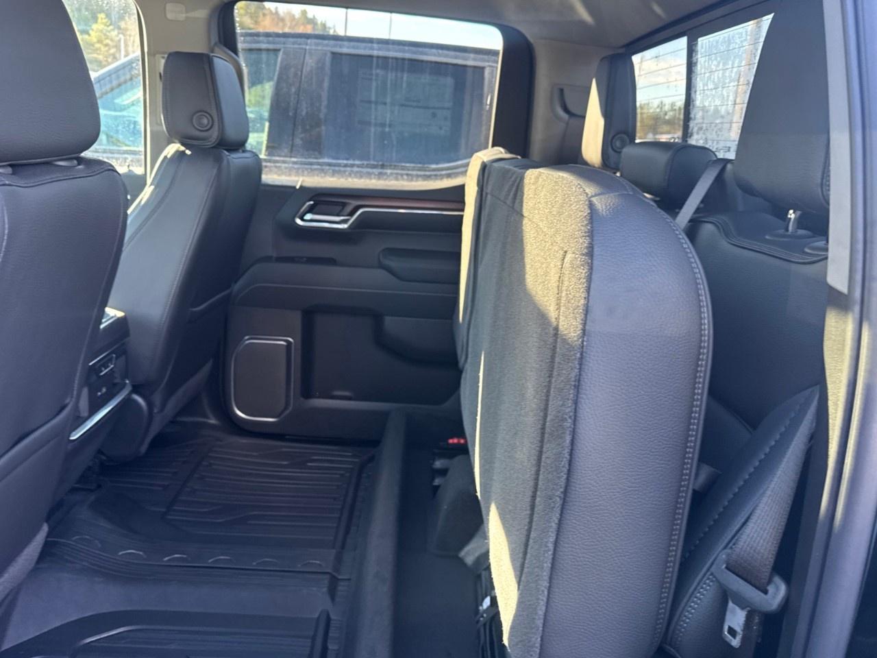 2026 GMC Sierra 1500 Crew Cab Short Box 4-Wheel Drive Denali Photo