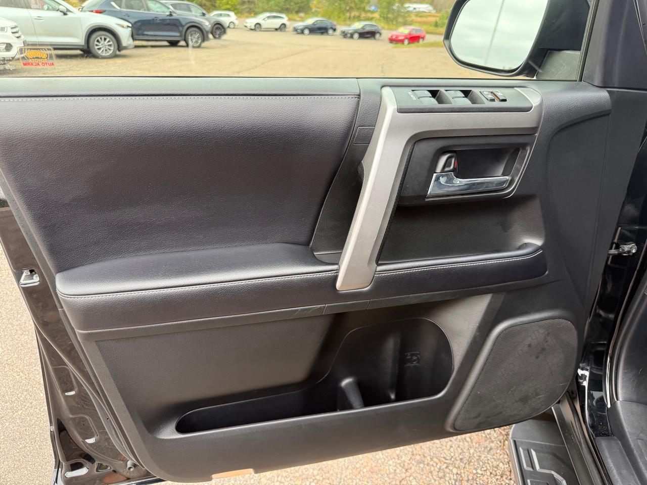 2019 Toyota 4Runner SR5 4dr 4x4 Photo