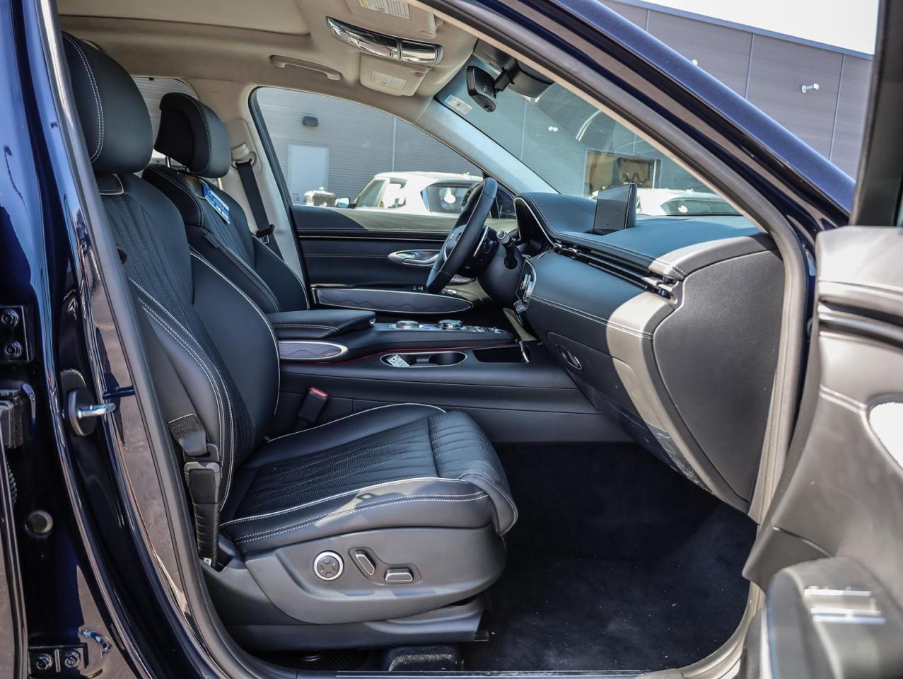 2025 Genesis GV70  Photo