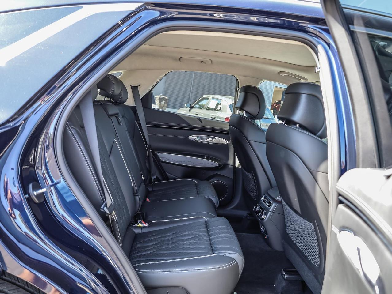 2025 Genesis GV70  Photo