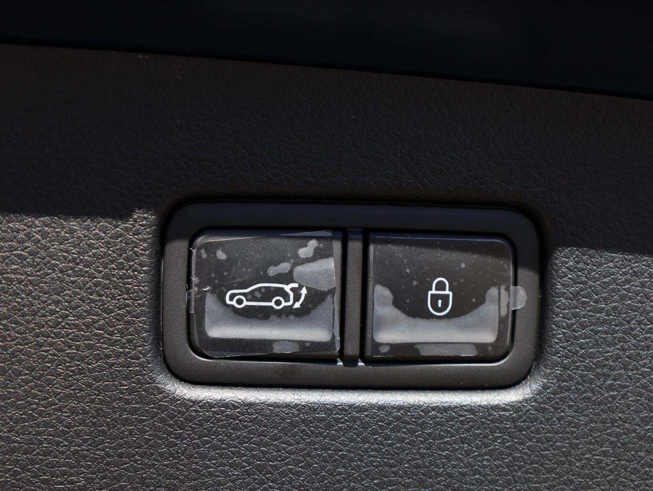 2025 Genesis GV70  Photo