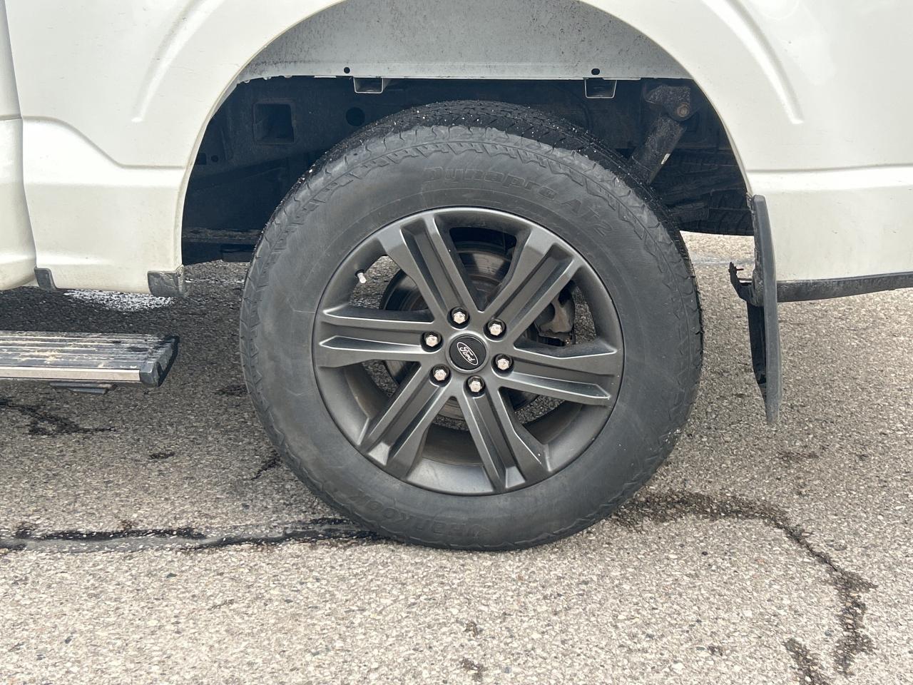 2021 Ford F-150 LARIAT, CLEAN CARFAX, HEATED/ COOLED LEATHER! Photo