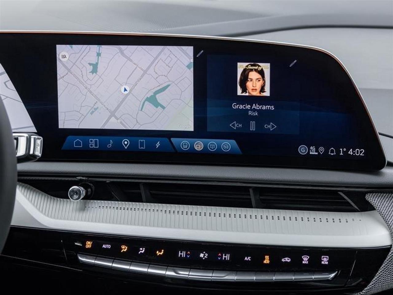 2026 Cadillac OPTIQ Luxury 4dr Photo