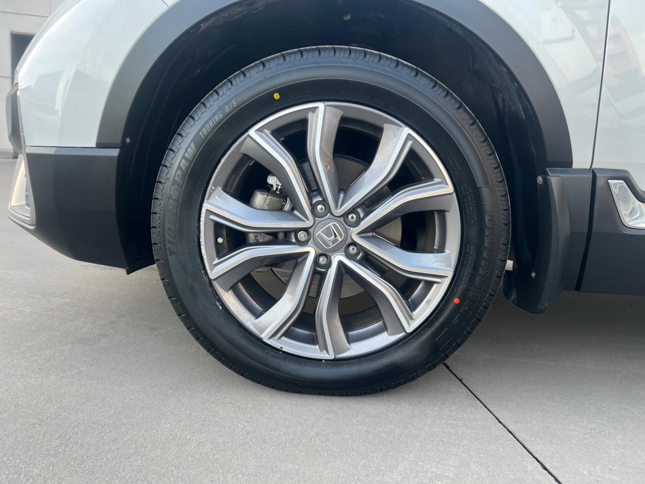 2022 Honda CR-V Touring 4dr All-wheel Drive Photo