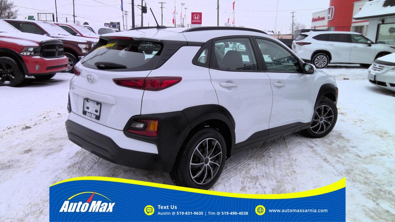 2021 Hyundai KONA 2.0L Essential 4dr Front-Wheel Drive Photo