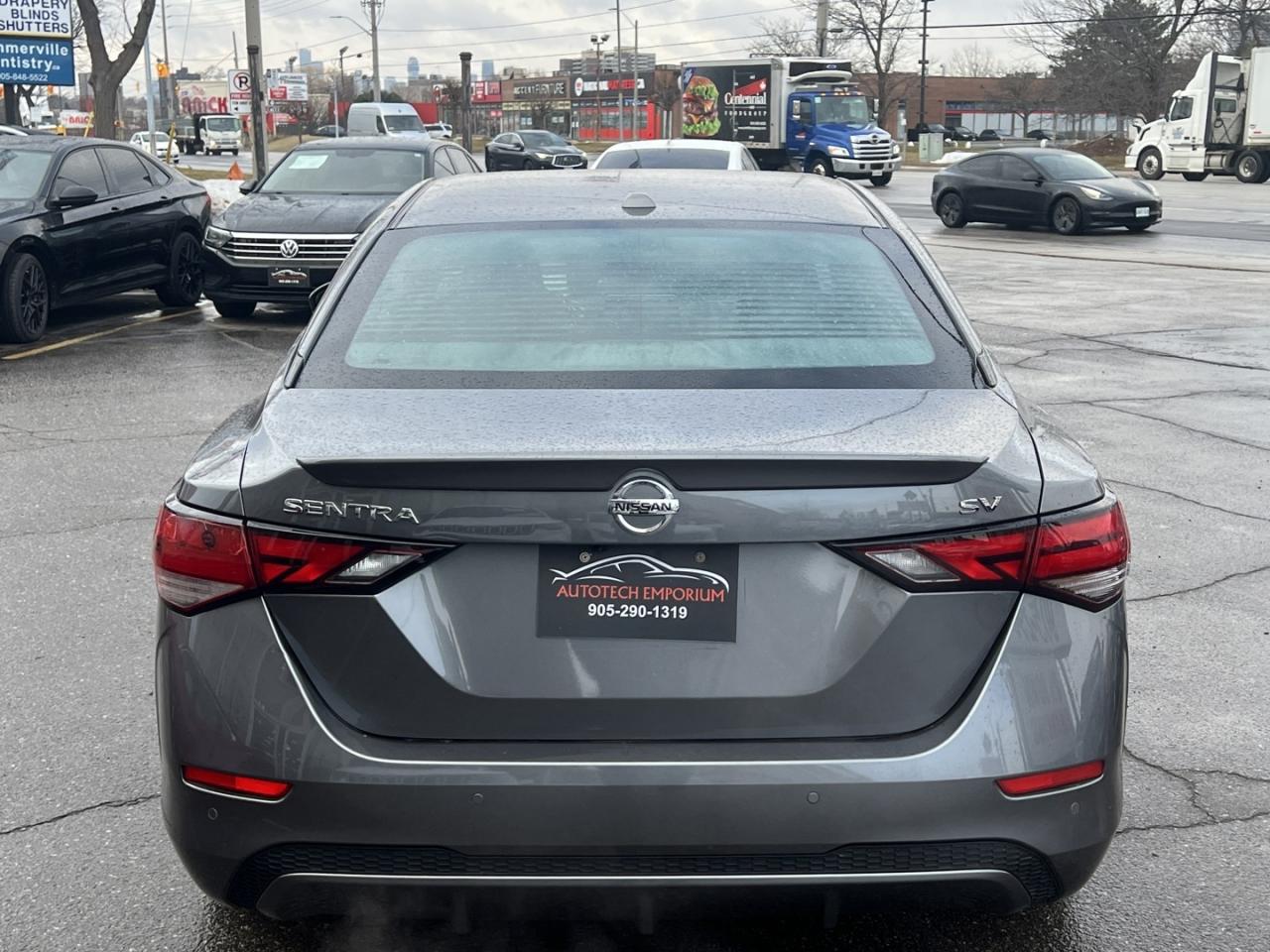 2022 Nissan Sentra SV   Sunroof   Htd Seats   Dual Climate Photo