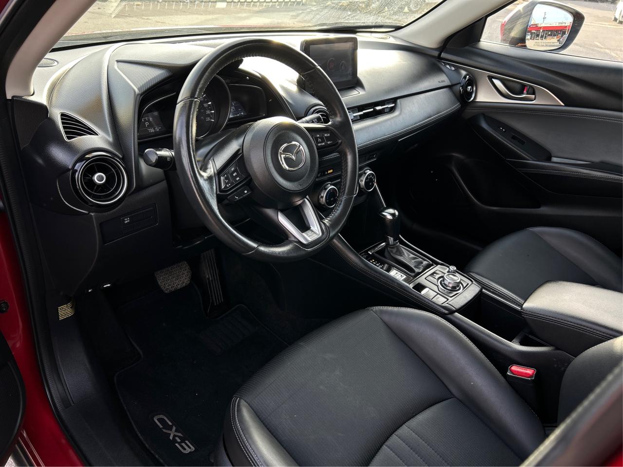 2020 Mazda CX-3 GS AWD LEATHER ROOF NAV LOADED WE FINANCE ALL CR. Photo