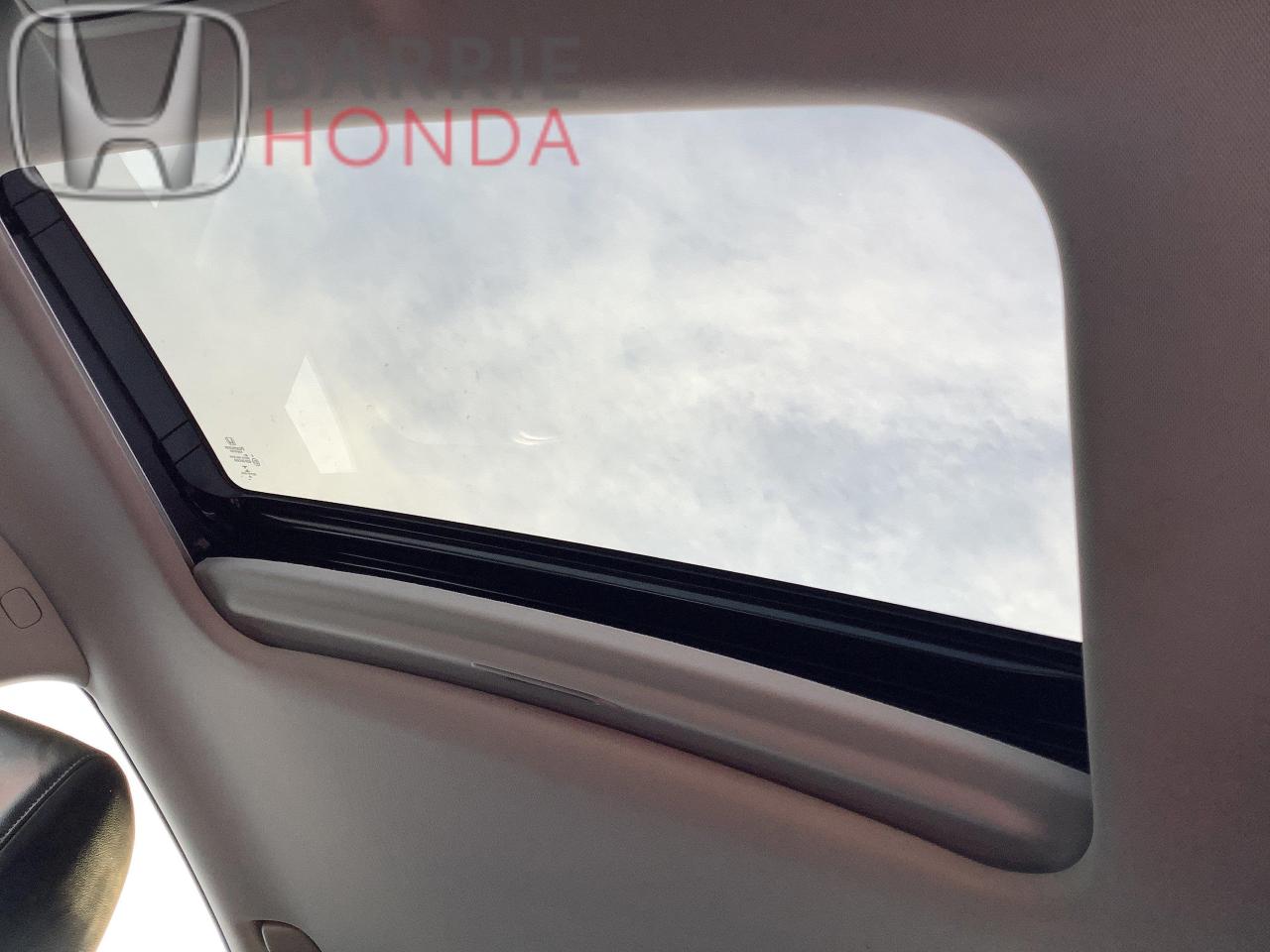 2023 Honda Civic Touring 4dr Sedan Photo3