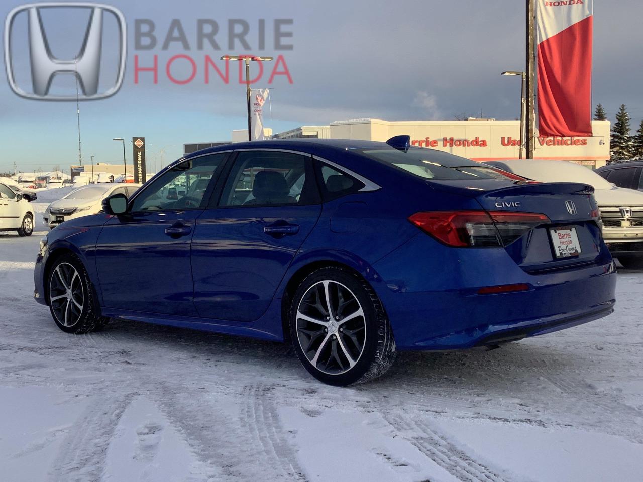 2023 Honda Civic Touring 4dr Sedan Photo