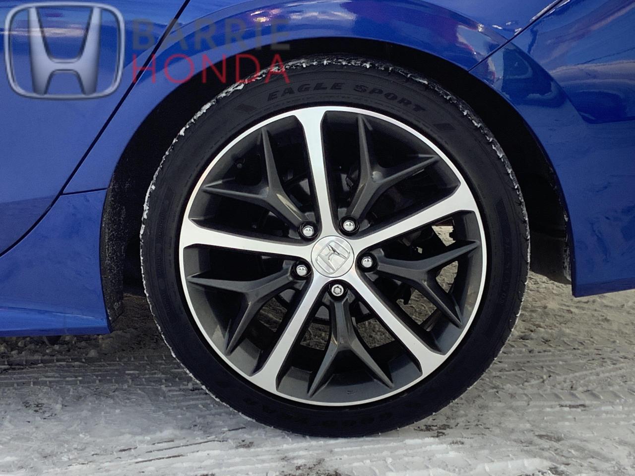 2023 Honda Civic Touring 4dr Sedan Photo