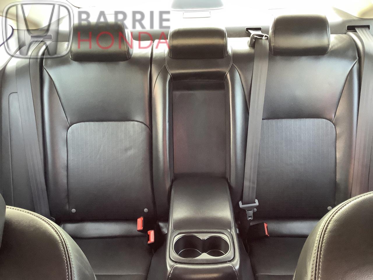 2023 Honda Civic Touring 4dr Sedan Photo