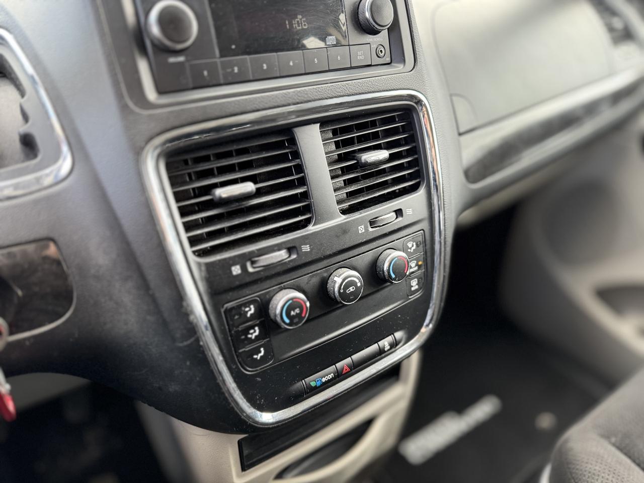 2016 Dodge Grand Caravan 4dr Van Canada Value Package Photo