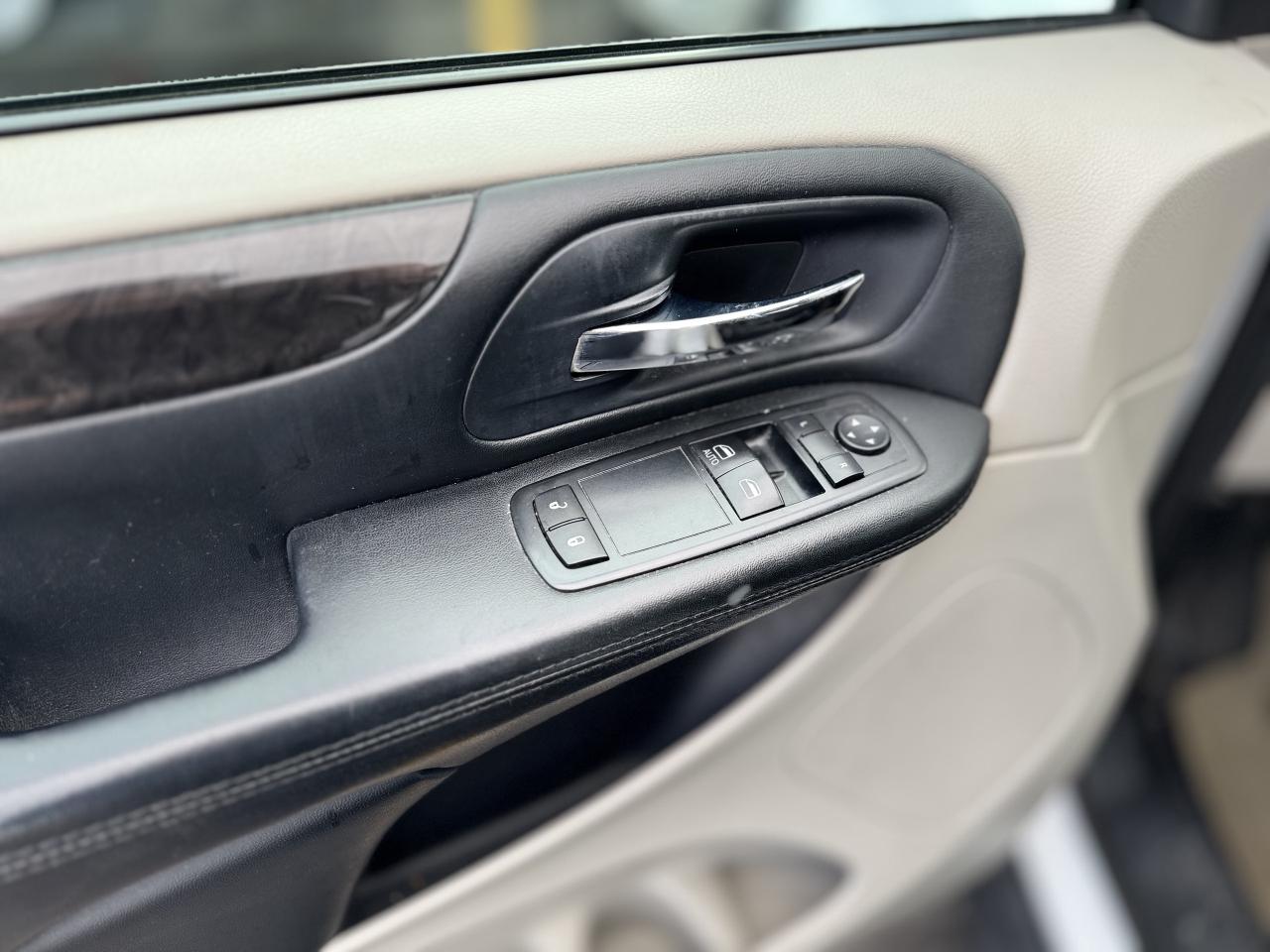 2016 Dodge Grand Caravan 4dr Van Canada Value Package Photo