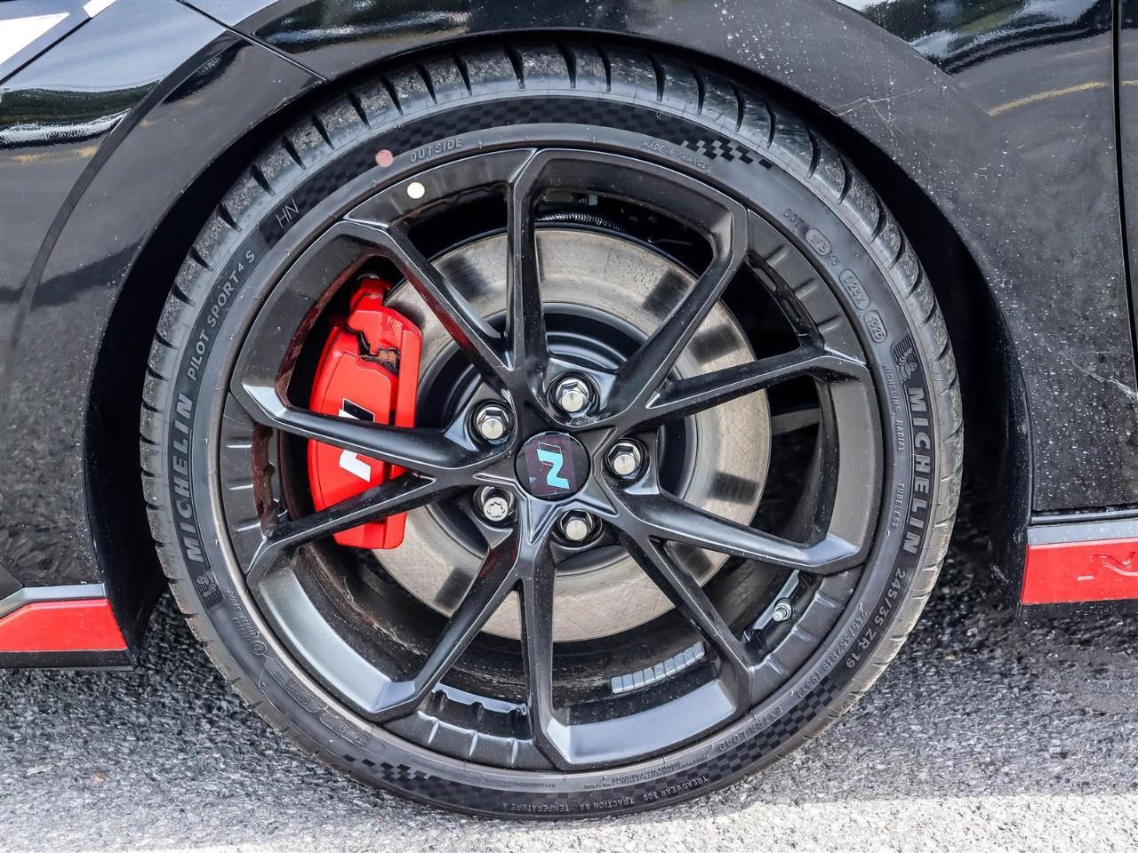 2025 Hyundai Elantra N Base 4dr Sedan Photo
