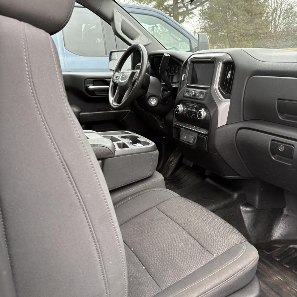 2019 GMC Sierra 1500 Reg Cab 140   Clean Carfax Photo