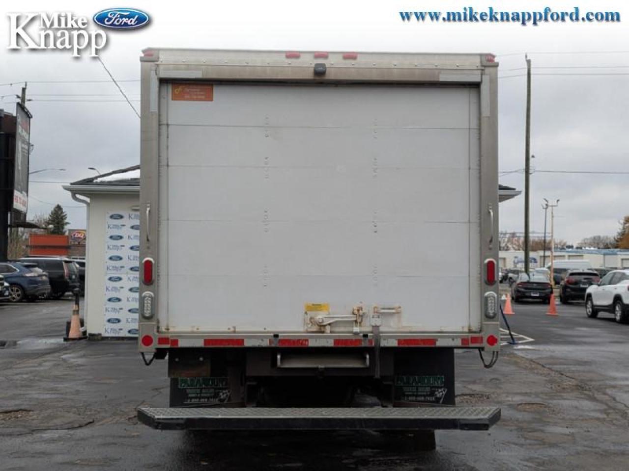 2016 Ford Econoline Commercial Cutaway Base Photo