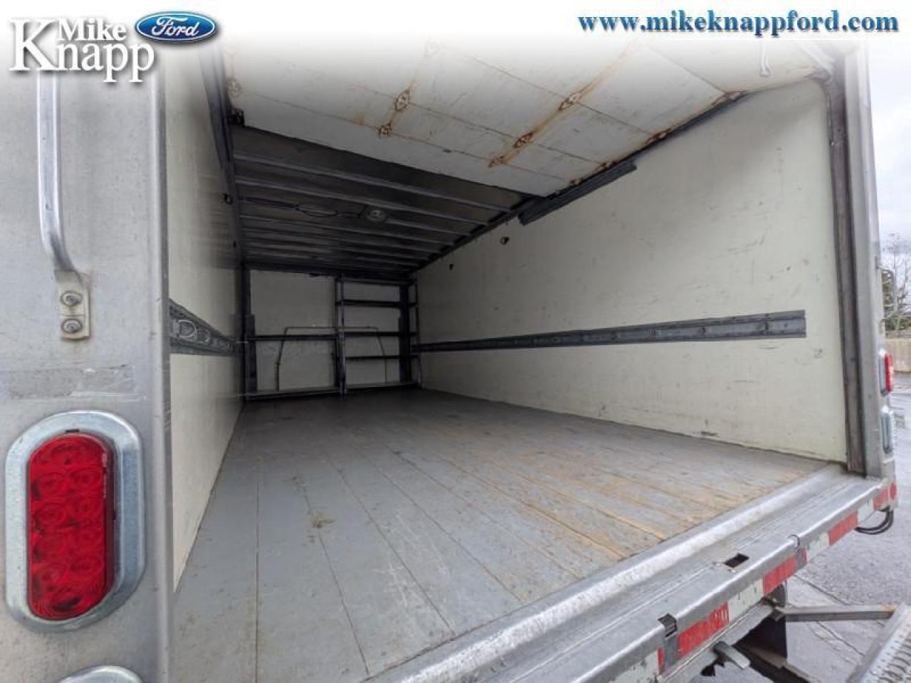 2016 Ford Econoline Commercial Cutaway Base Photo