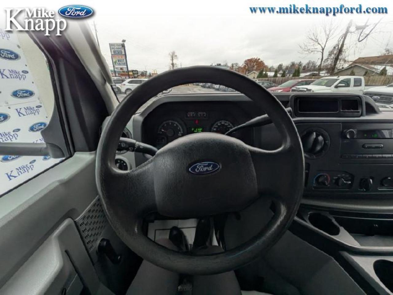 2016 Ford Econoline Commercial Cutaway Base Photo