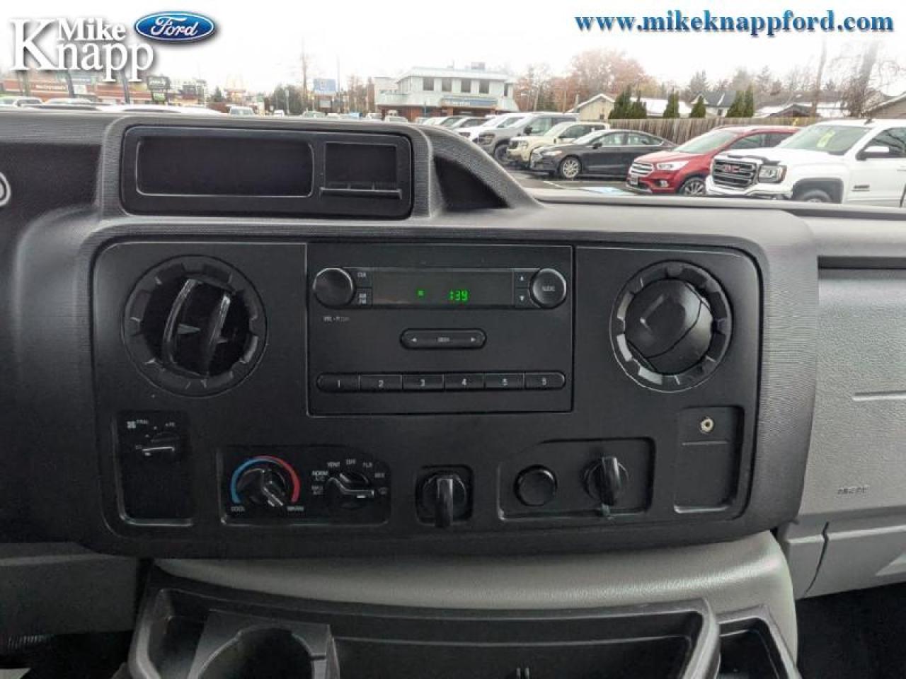 2016 Ford Econoline Commercial Cutaway Base Photo