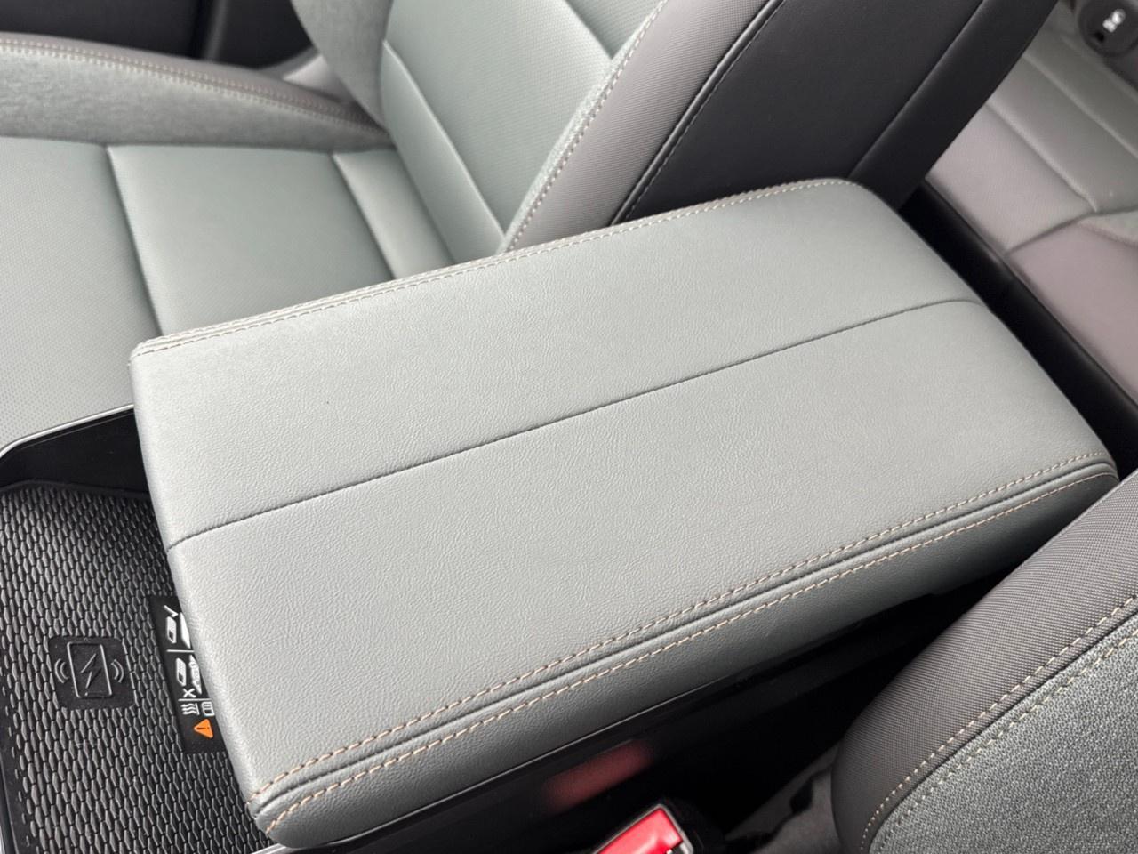 2026 GMC Terrain AWD AT4 Photo