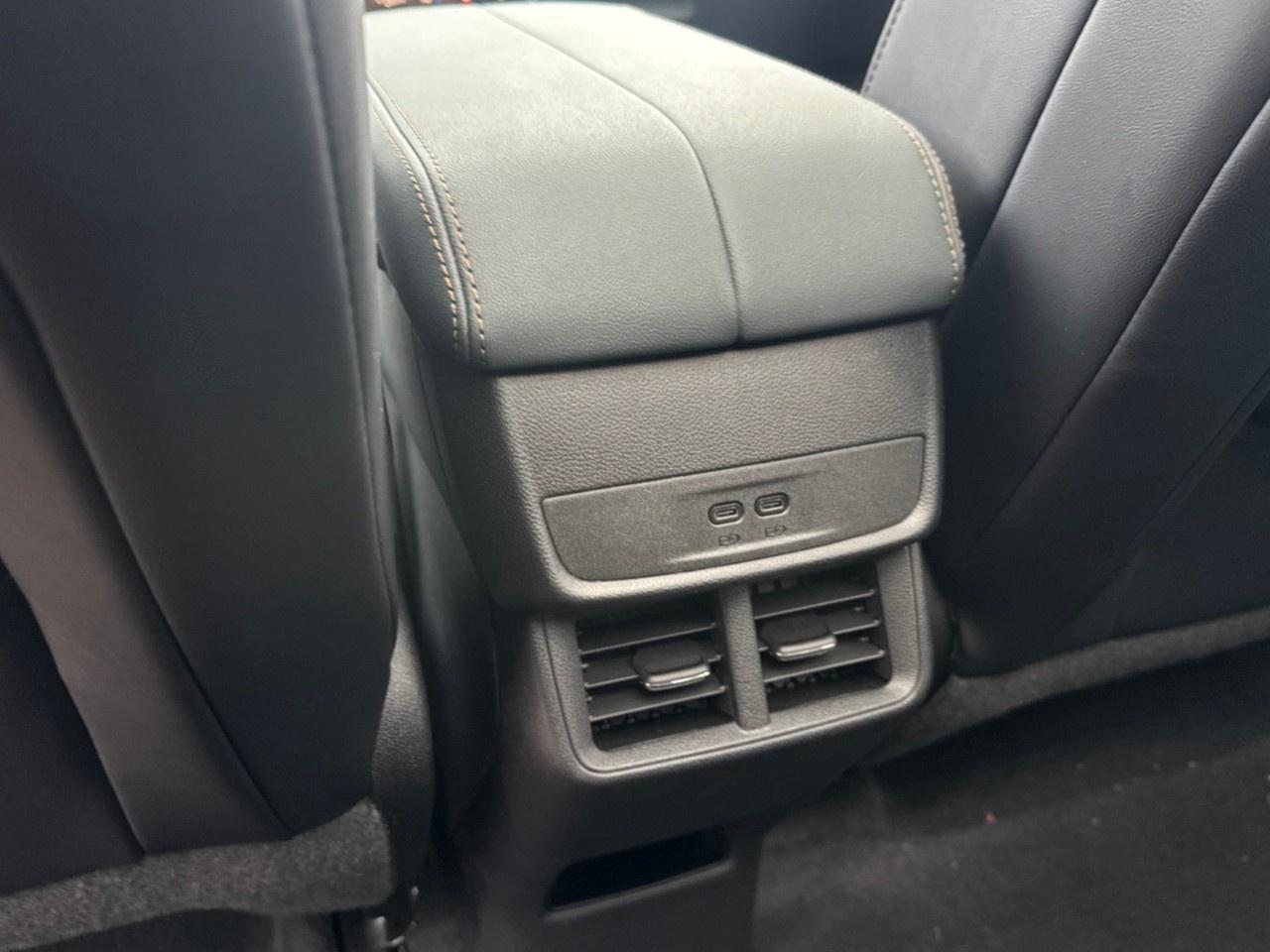 2026 GMC Terrain AWD AT4 Photo