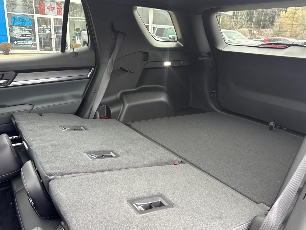 2026 GMC Terrain AWD AT4 Photo