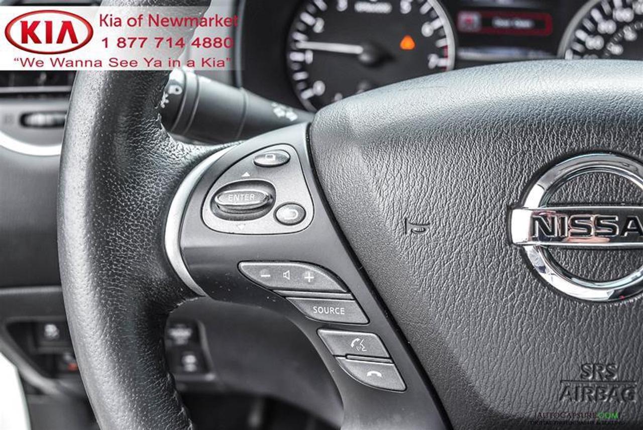 2016 Nissan Pathfinder SL 4dr 4x4 Photo