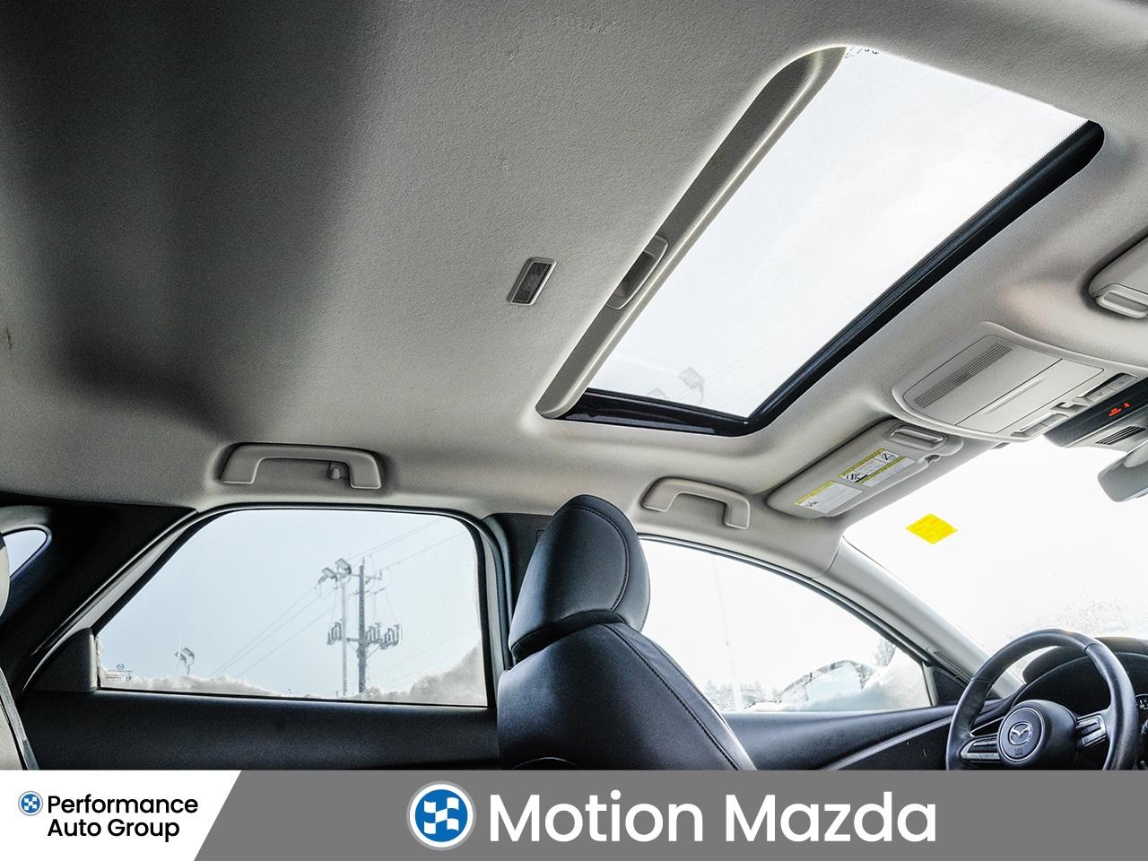 2022 Mazda CX-30 GT w-Turbo AWD   LEASE RETURN   CLEAN CARFAX Photo