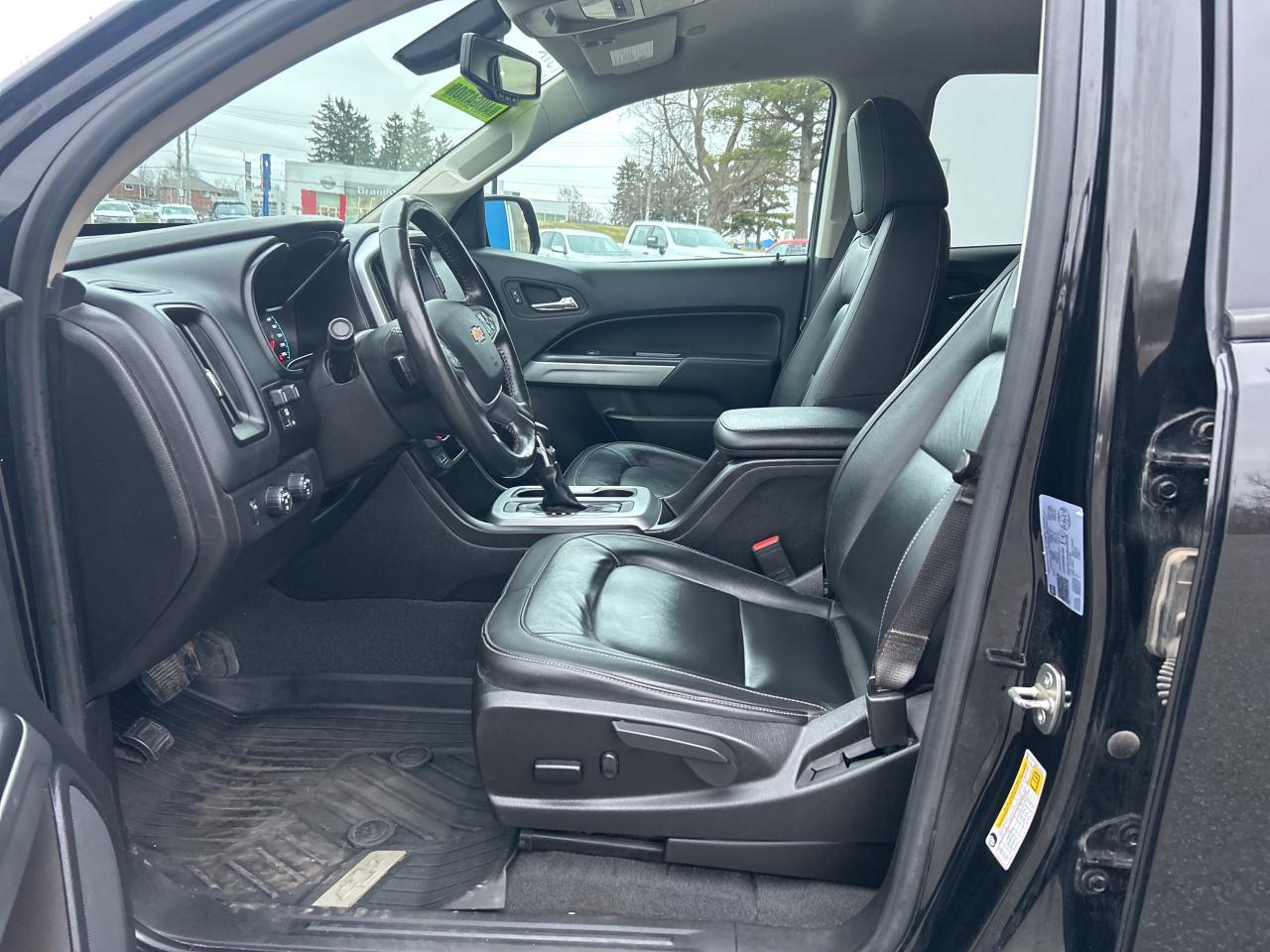 2022 Chevrolet Colorado Crew Cab 141 LT   Clean Carfax Photo