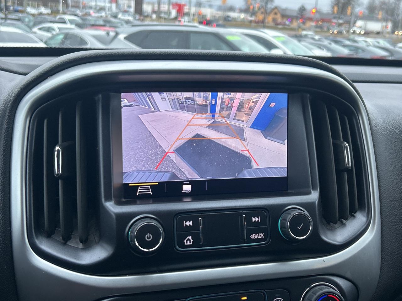 2022 Chevrolet Colorado Crew Cab 141 LT   Clean Carfax Photo