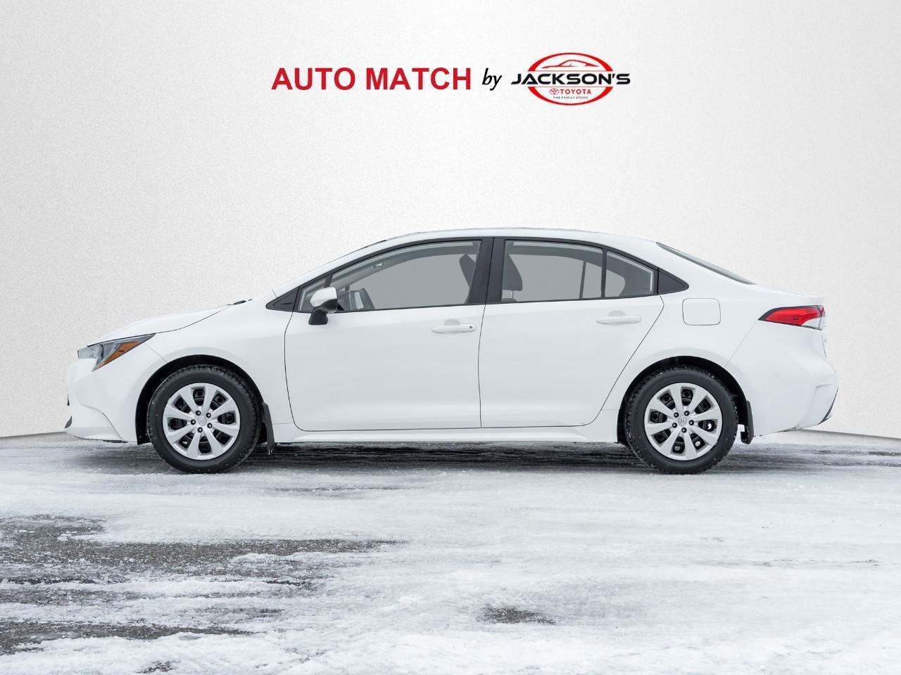 2021 Toyota Corolla LE 4DR SEDAN Photo