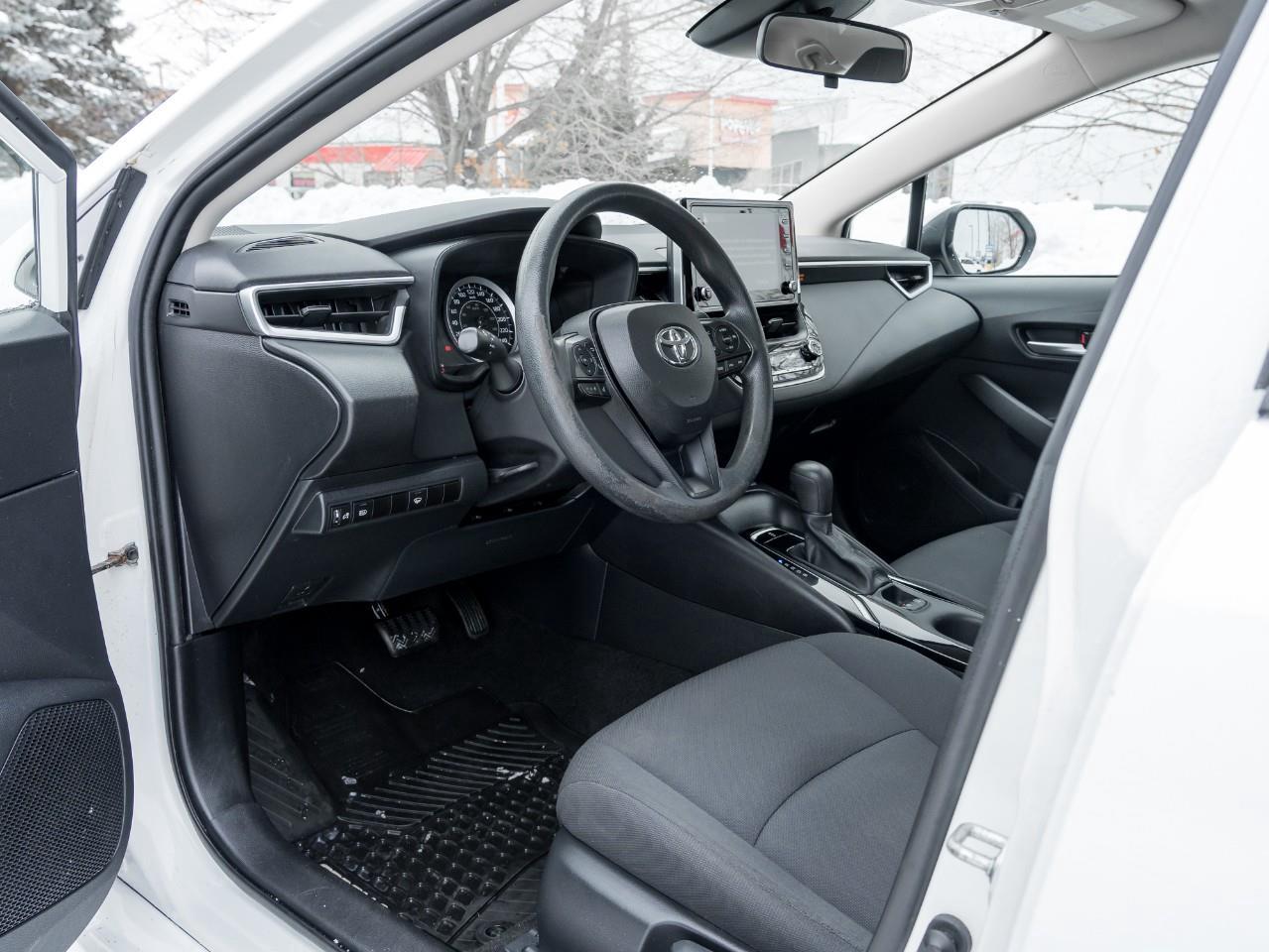 2021 Toyota Corolla LE 4DR SEDAN Photo