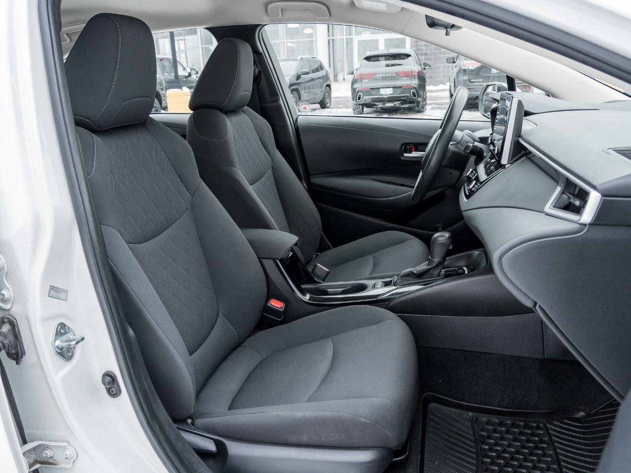 2021 Toyota Corolla LE 4DR SEDAN Photo